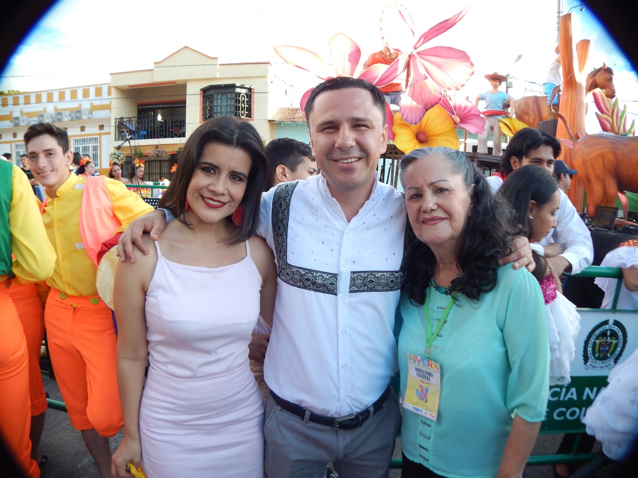 Diana Paola Riaño, Gestora Social de Rivera; Néstor Barreiro, Alcalde del municipio y Flor María Andrade.